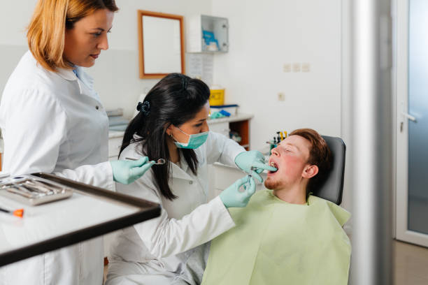 Best Emergency Tooth Extraction in Plano, KY